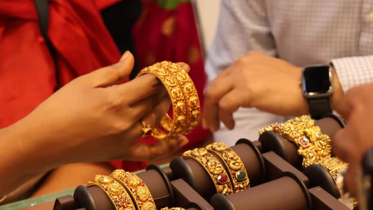Buying Gold Jewellery On Dhanteras? This Govt App Can Save You From Scams