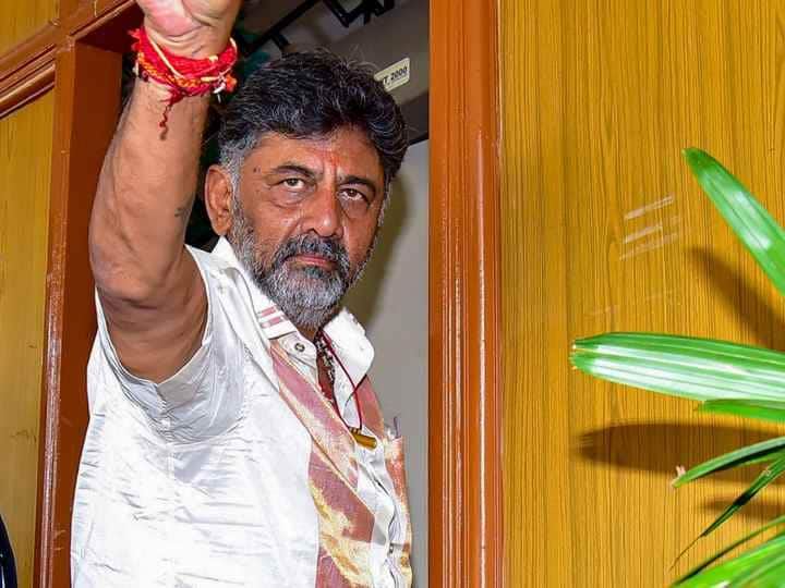 DK Shivakumar Says Congress Operation Hastha Will Happen On November 15 Karnataka JDS BJP