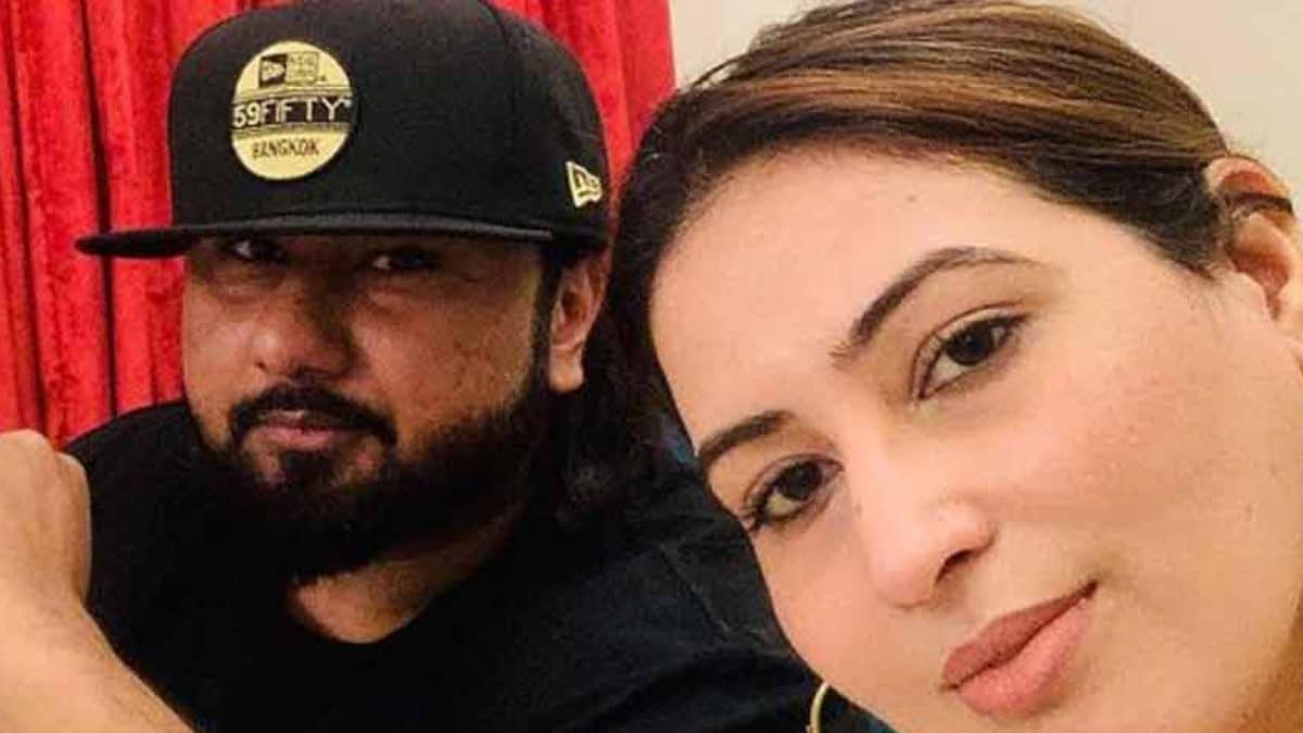 Delhi Court Grants Divorce to Honey Singh, Wife Shalini Talwar Withdraws Abuse Claims