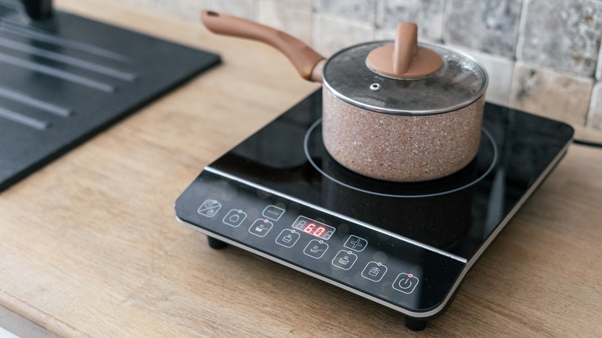 How To Clean Your Induction Stove: 7 Ways To Keep Your Induction Stove Sparkling