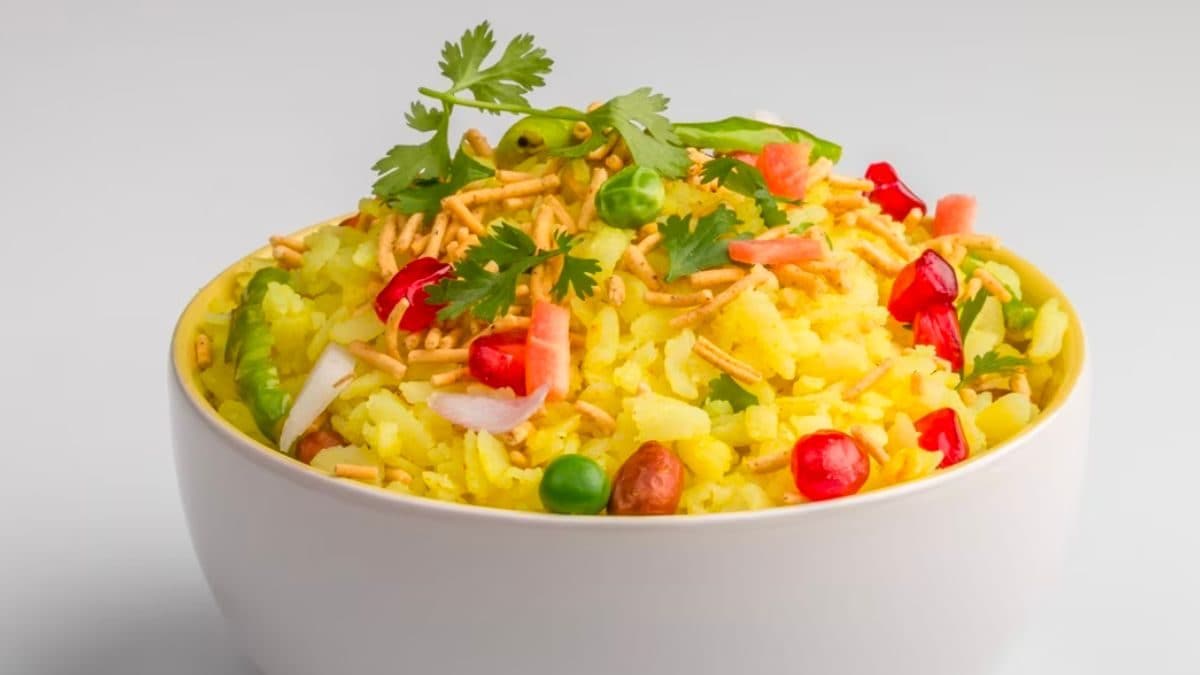 Indore Man Claims He Earns Rs 4.5 Lakh Monthly Selling Poha