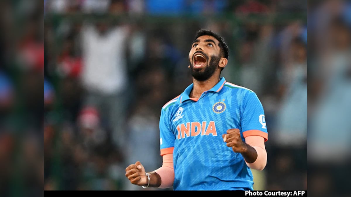 Jasprit Bumrah’s Short Ball Leaves Ishan Kishan In Pain Ahead of India’s Final Cricket World Cup League Stage Game