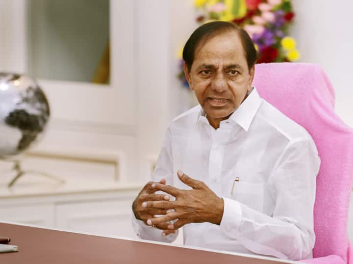 Telangana CM KCR Declares Movable Immovable Assets Says Not Own Car According Election Affidavit